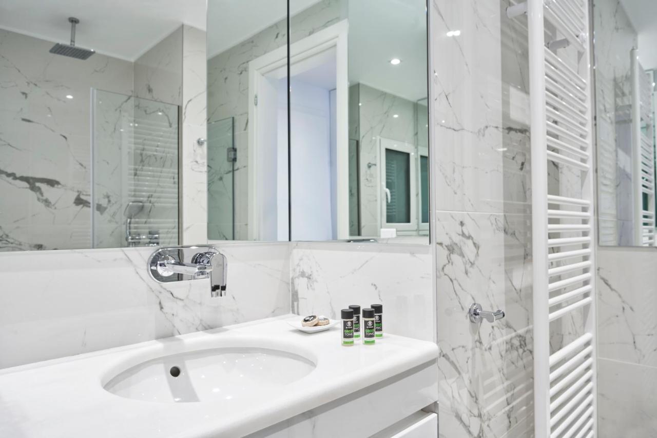 Ferienwohnung Hilton-Ilisia Park 2Bd Elite Living Athen Exterior foto